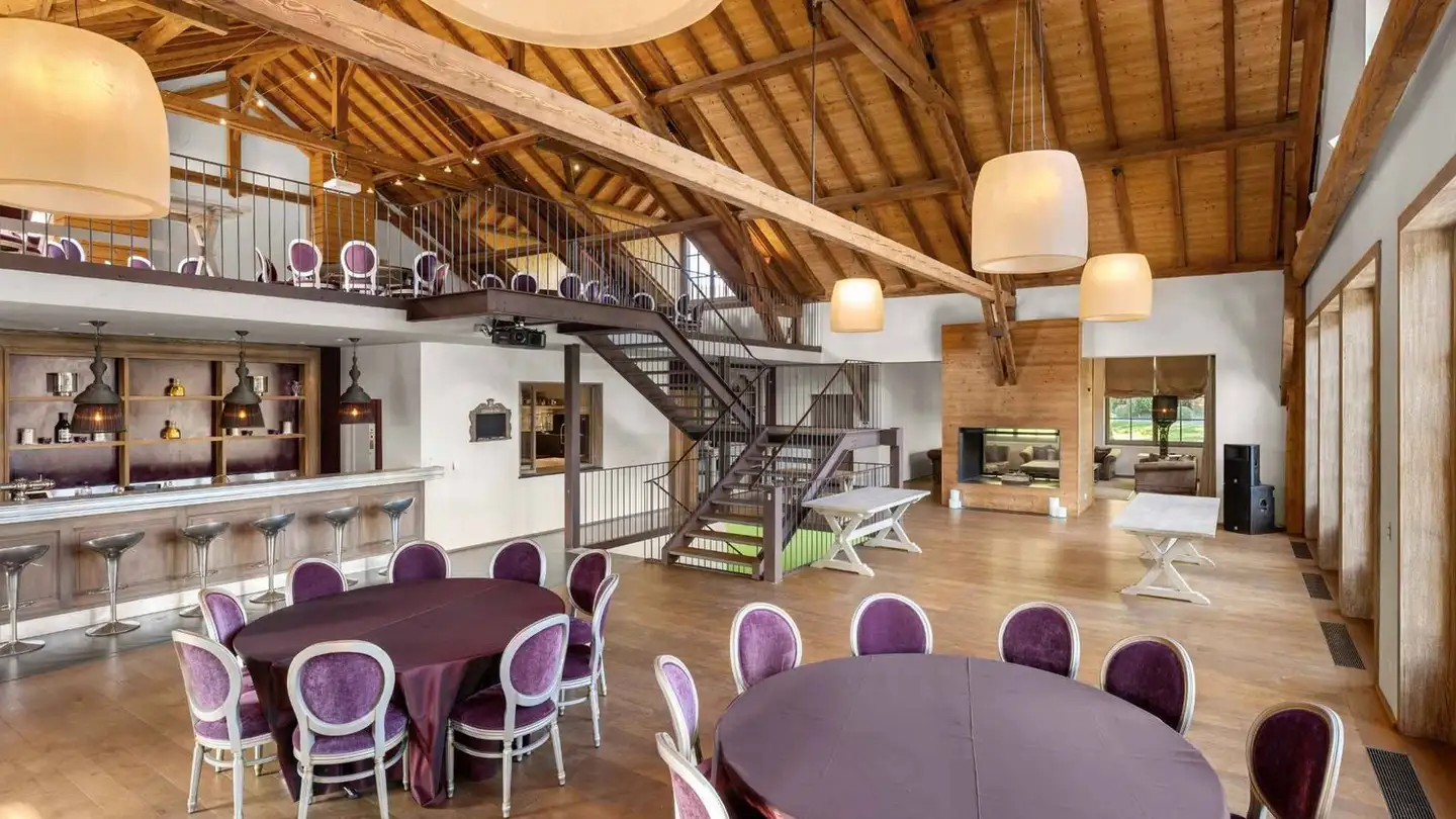 Villa for sale - 1143 Apples