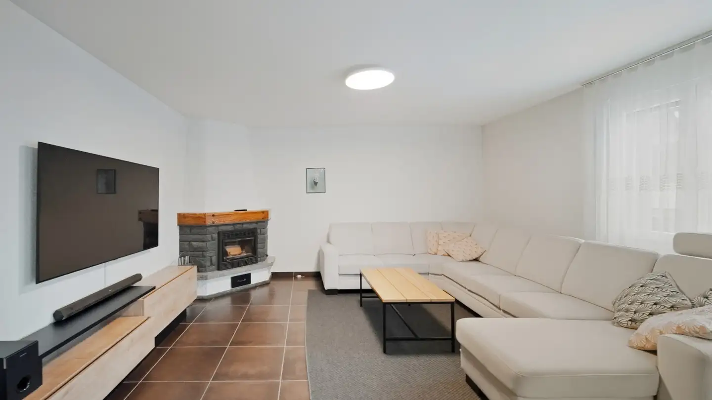 Apartment for sale - 1907 Saxon