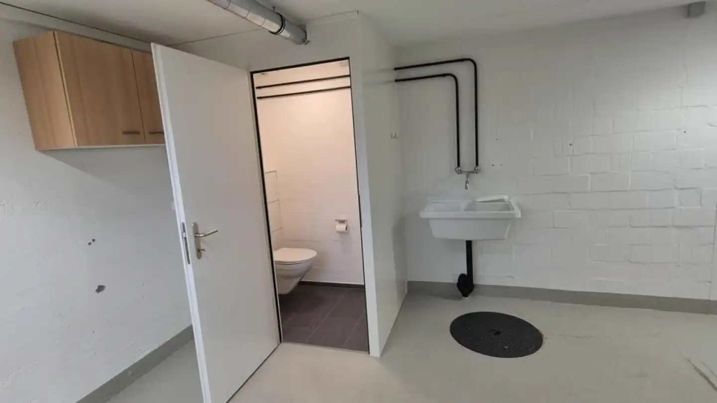 Parcheggio esterno in affitto - Kantonsstrasse 82, 8864 Reichenburg - Foto 4