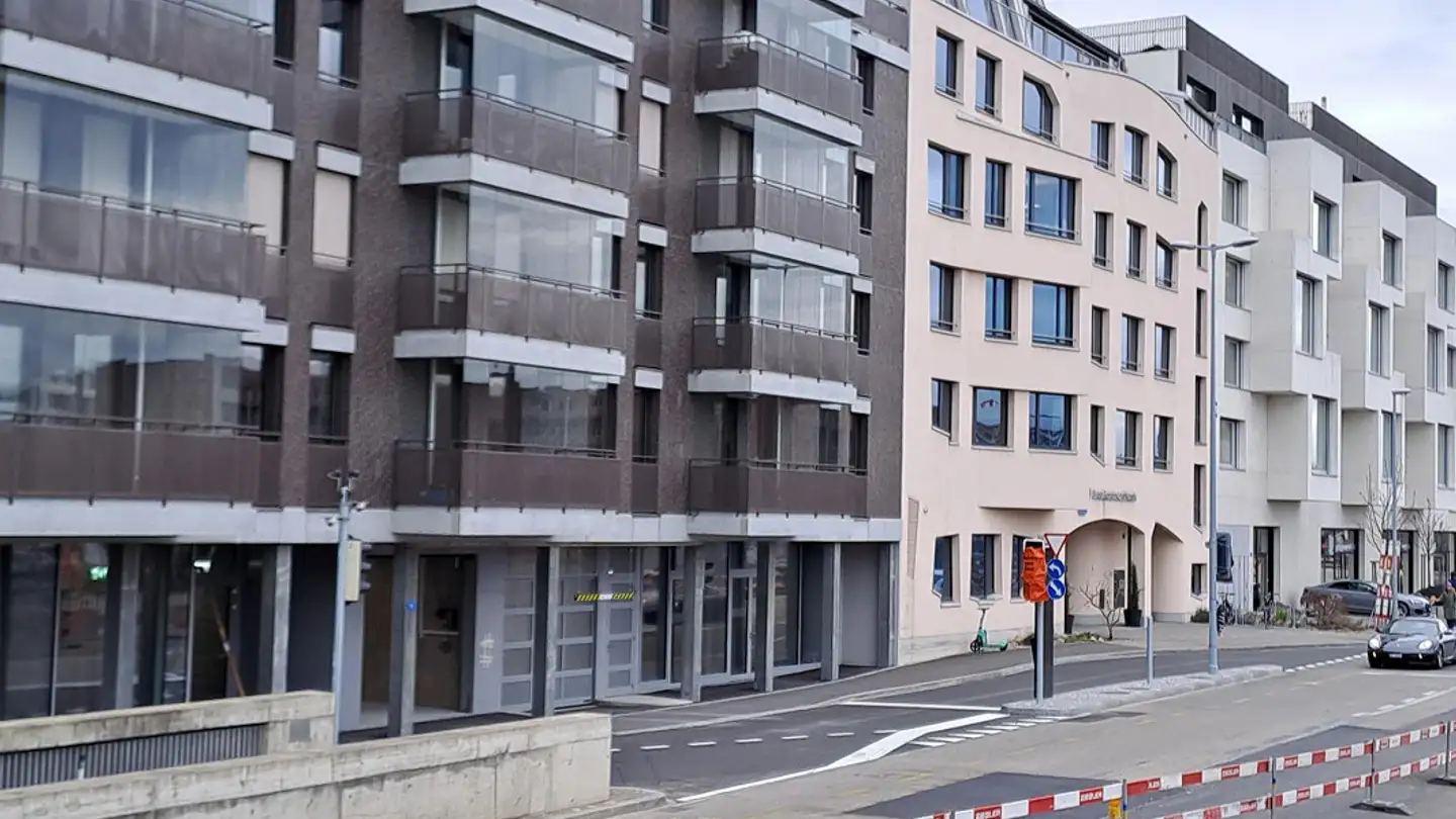 Underground parking space for rent - Meret Oppenheim-Strasse 16, 4053 Basel - Photo 4