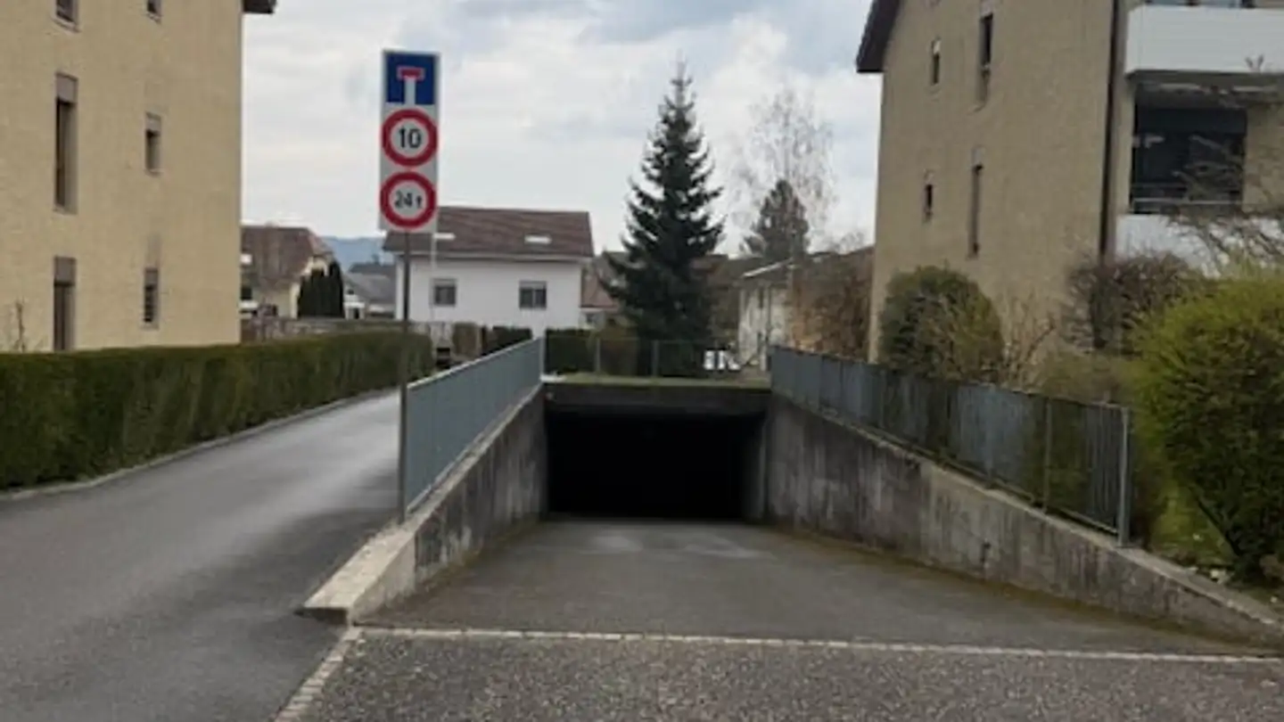 Garage individuel à louer - Wallenmattstrasse 8, 5742 Kölliken