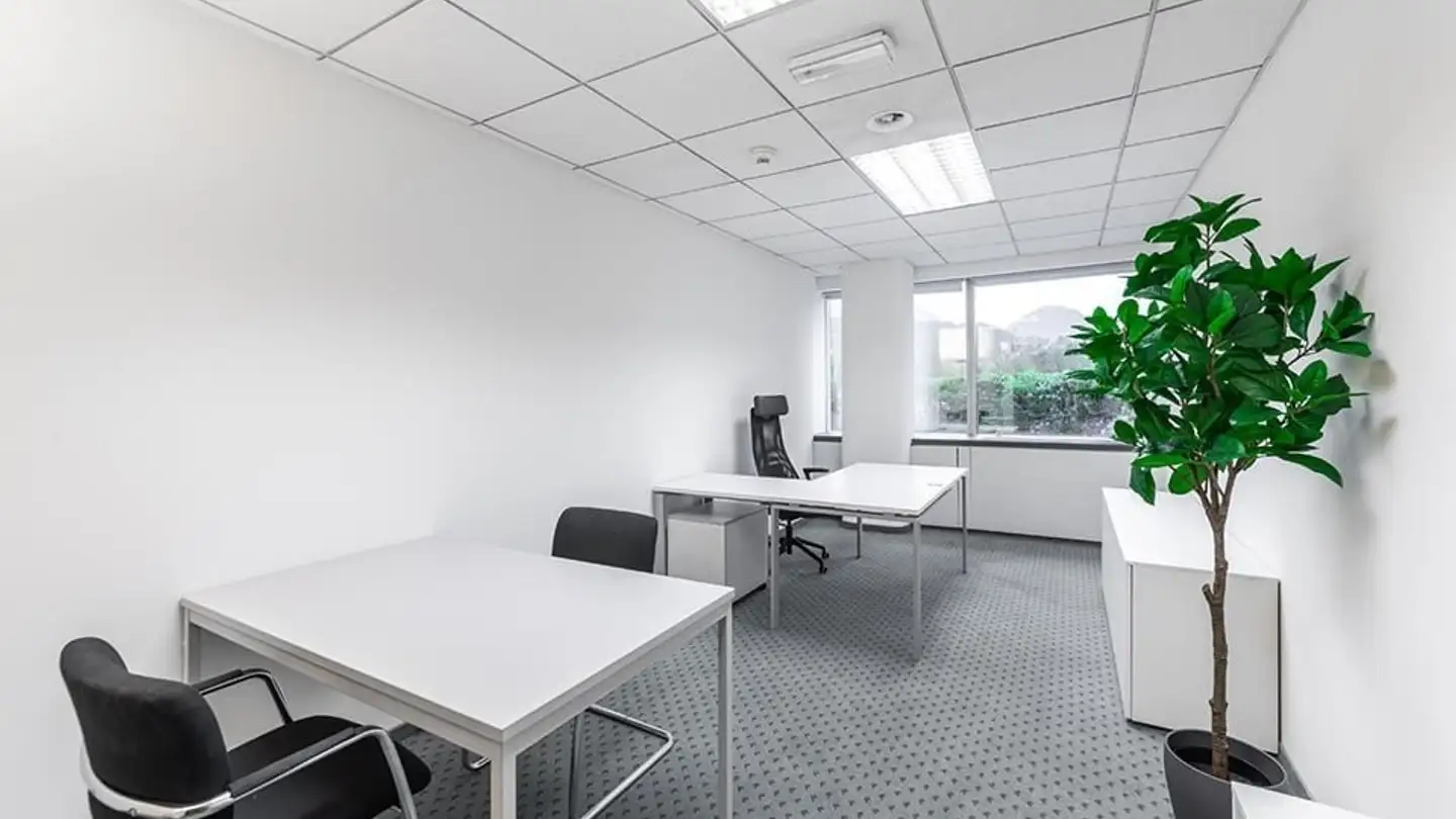 Spazio ufficio in affitto - Via Cantonale 2c, 6928 Manno - Photo 2