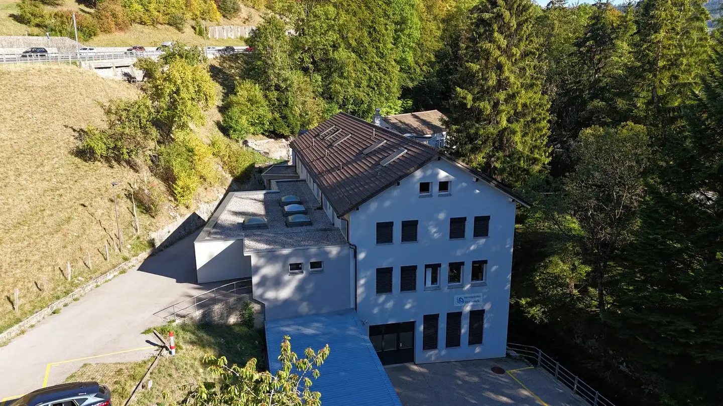 Industrial property for rent - Route Du Creux 4, 1338 Ballaigues