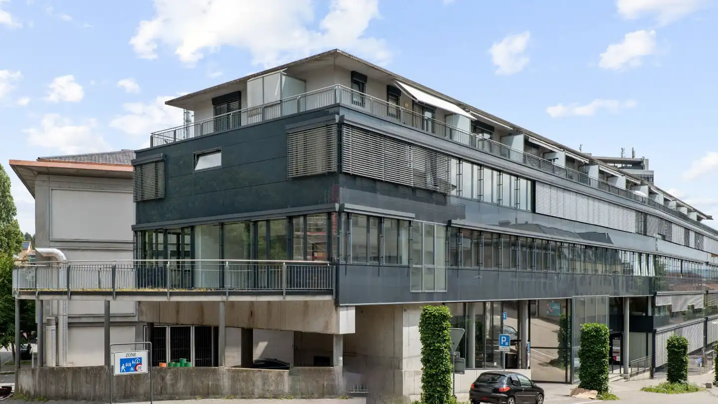 Commercial à louer - Kirchstrasse 10, 2540 Grenchen