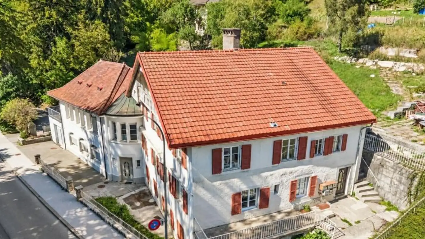 Mixed-use building for sale - 2400 Le Locle - Photo 3