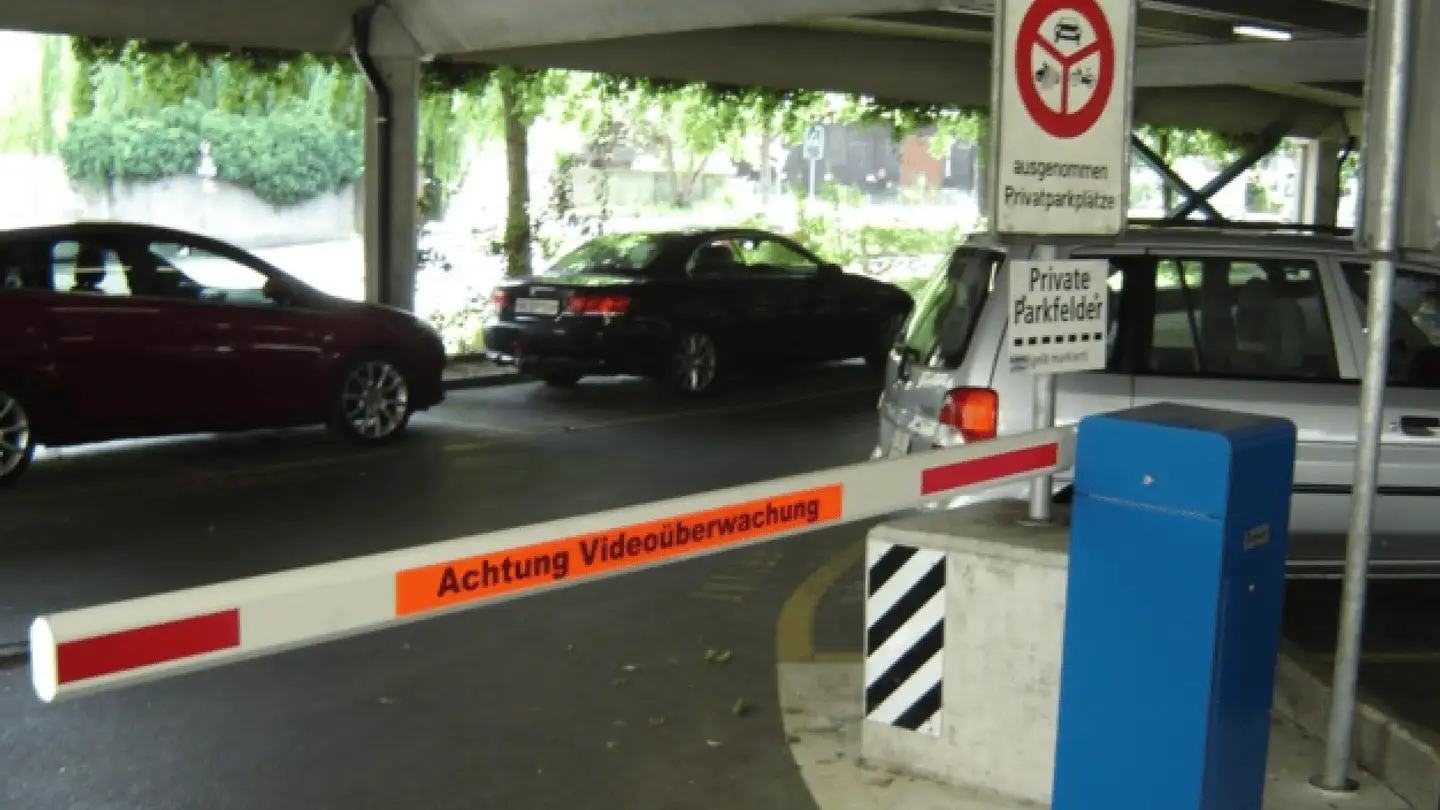Tiefgaragenstellplatz mieten - Flösserstrasse 7, 5000 Aarau - Foto 4