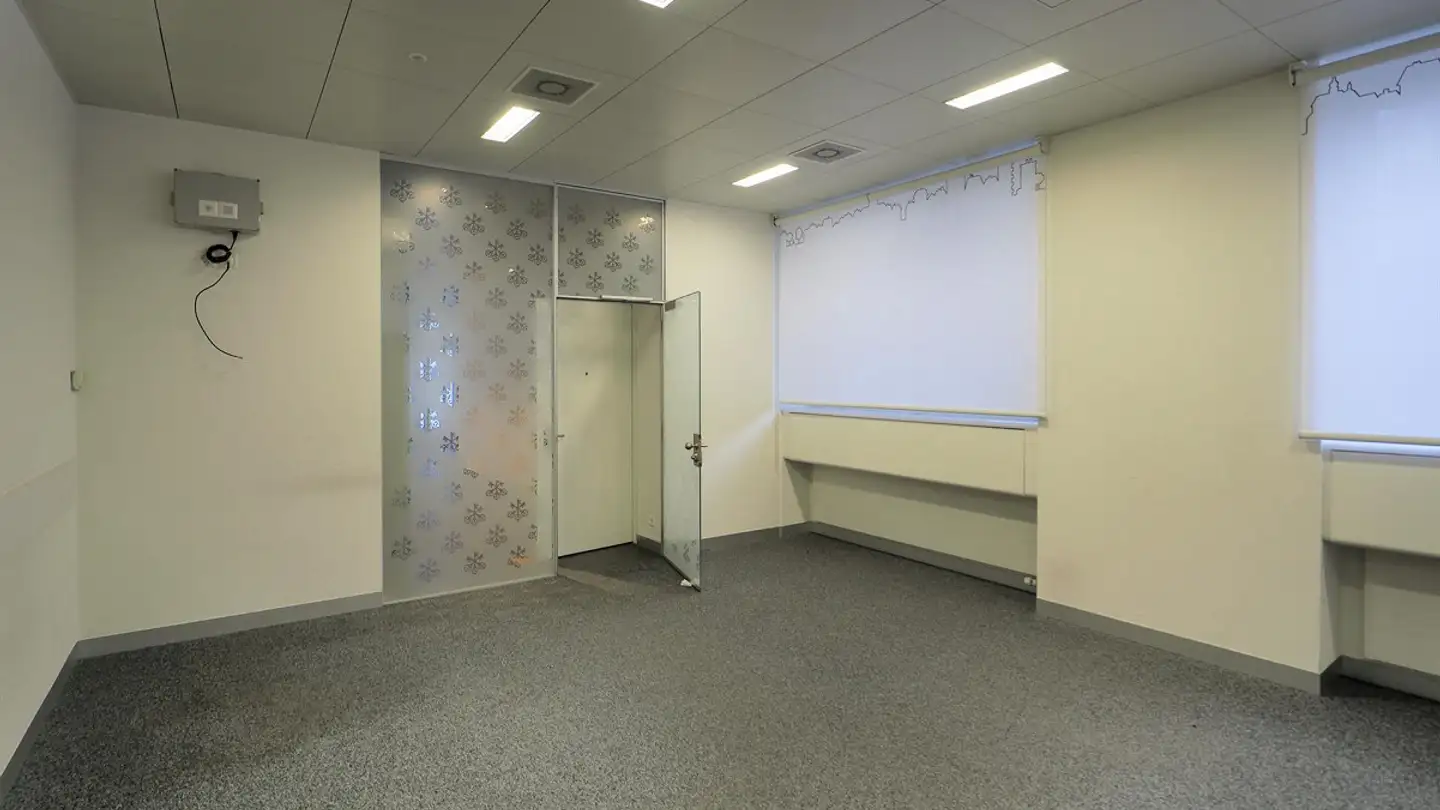 Commerciale in affitto - Zugerstrasse 11, 8820 Wädenswil - Foto 3