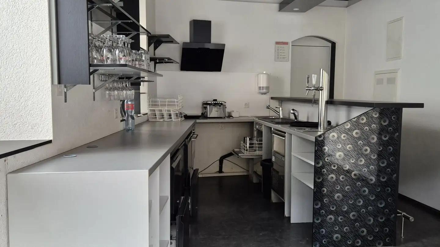 Spazio ufficio in affitto - Rue Du Bourg 95, 1920 Martigny - Photo 3