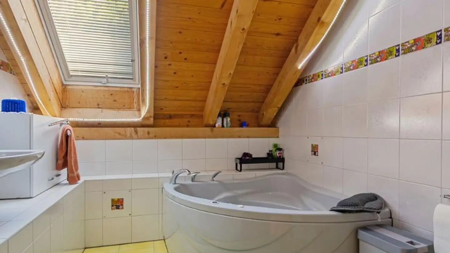 Maison individuelle à vendre - Derrière l'Eglise 19, 2615 Sonvilier - Photo 4