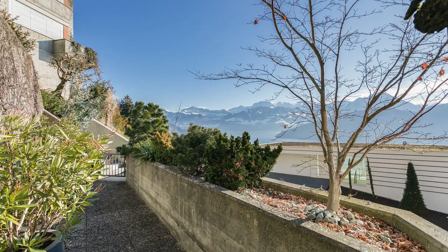 Wohnung kaufen - Riedsortstrasse 49, 6353 Weggis - Foto 2