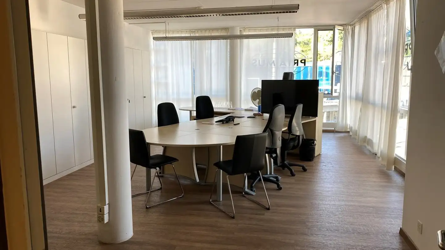 Bureau à louer - Rheinweg 4, 8200 Schaffhausen