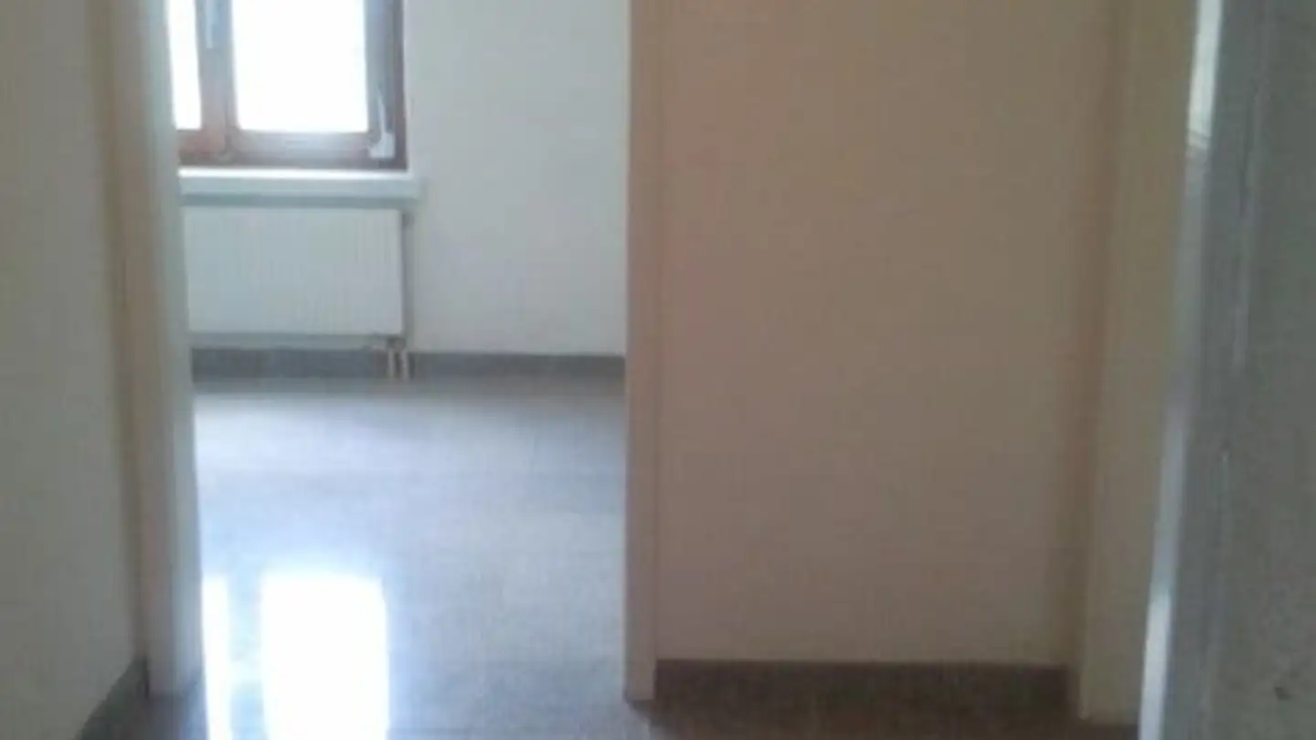 Wohnung mieten - Kirchweg 5, 4448 Läufelfingen - Foto 2