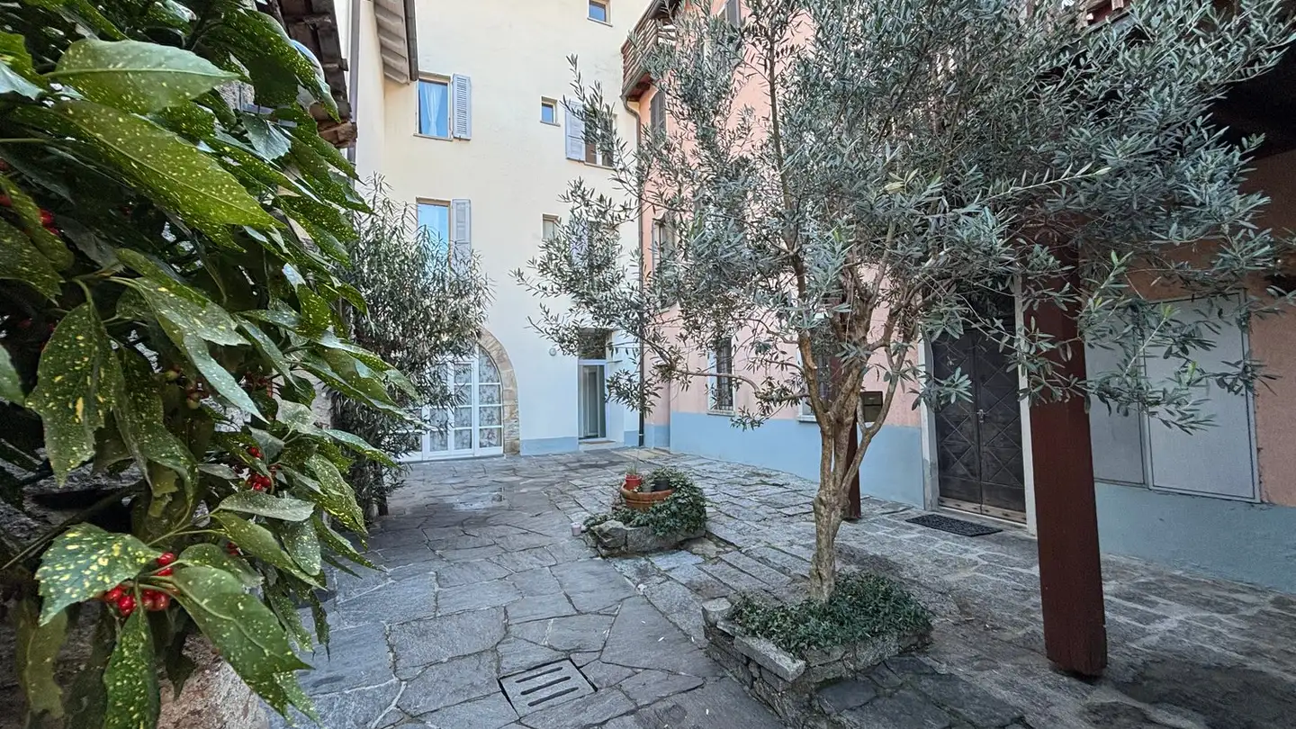 Immeuble résidentiel à vendre - 6930 Bedano