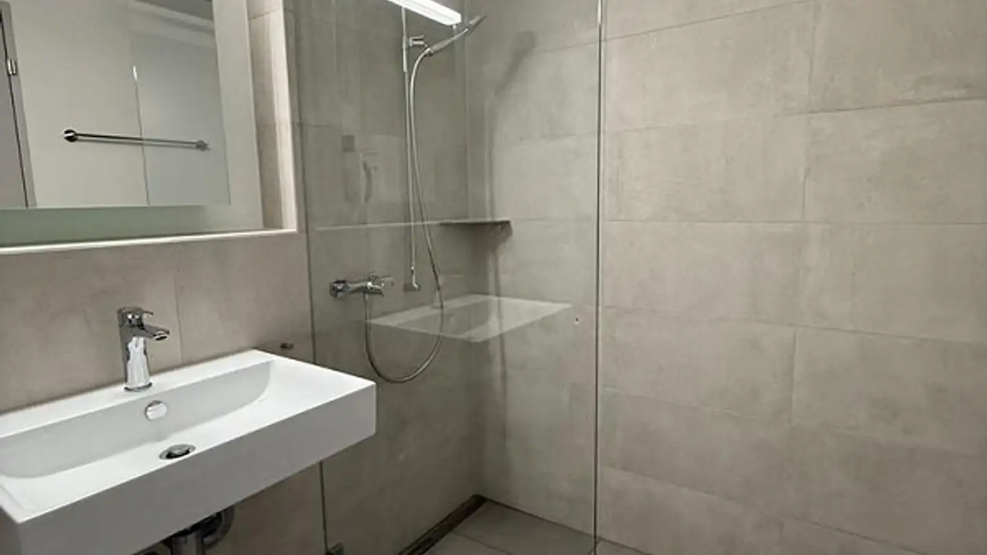 Attique à louer - Winterthurerstrasse 616, 8051 Zürich - Photo 4