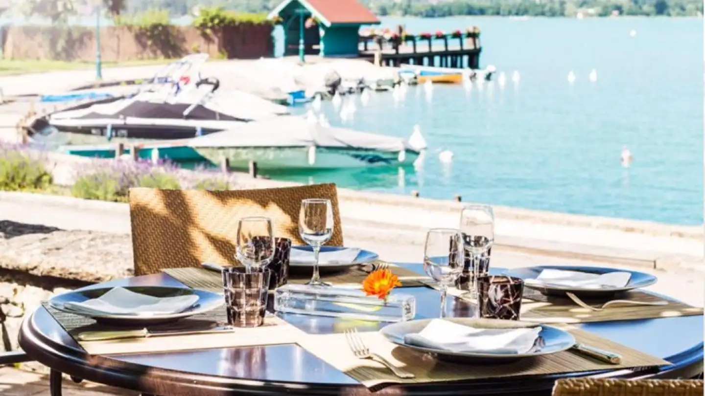 Hôtel à vendre - 1025 St-Sulpice VD