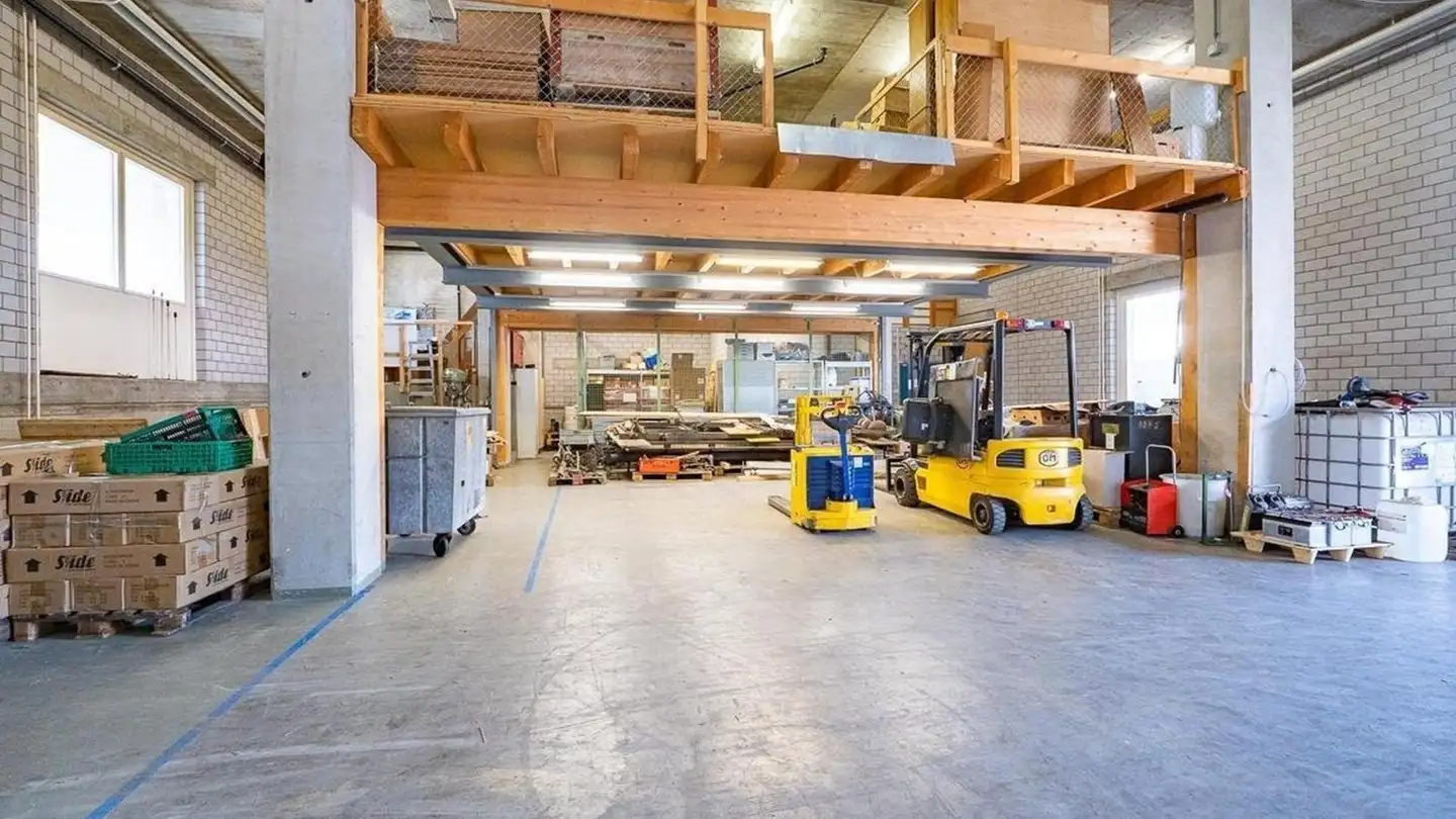 Commerciale in affitto - Heiligkreuzstrasse 2, 9008 St. Gallen