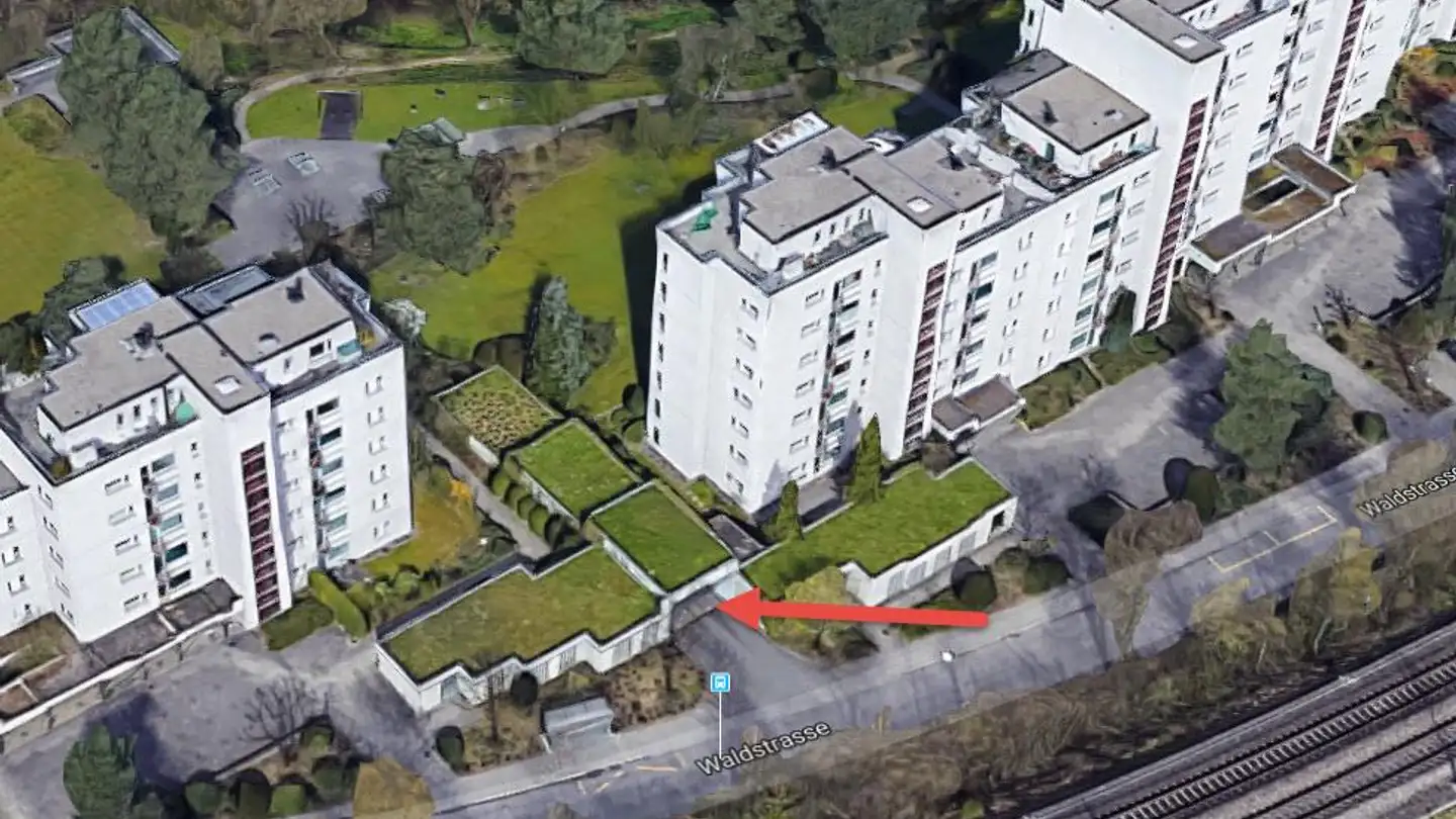 Tiefgaragenstellplatz mieten - Waldstrasse, 6020 Emmenbrücke