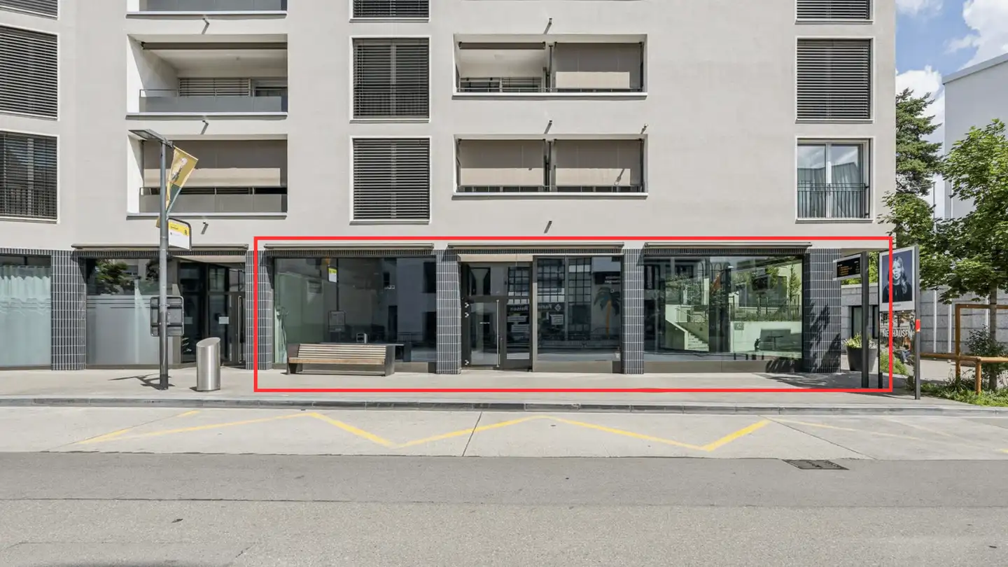 Negozio in affitto - Wildenstrasse 16, 8212 Neuhausen am Rheinfall
