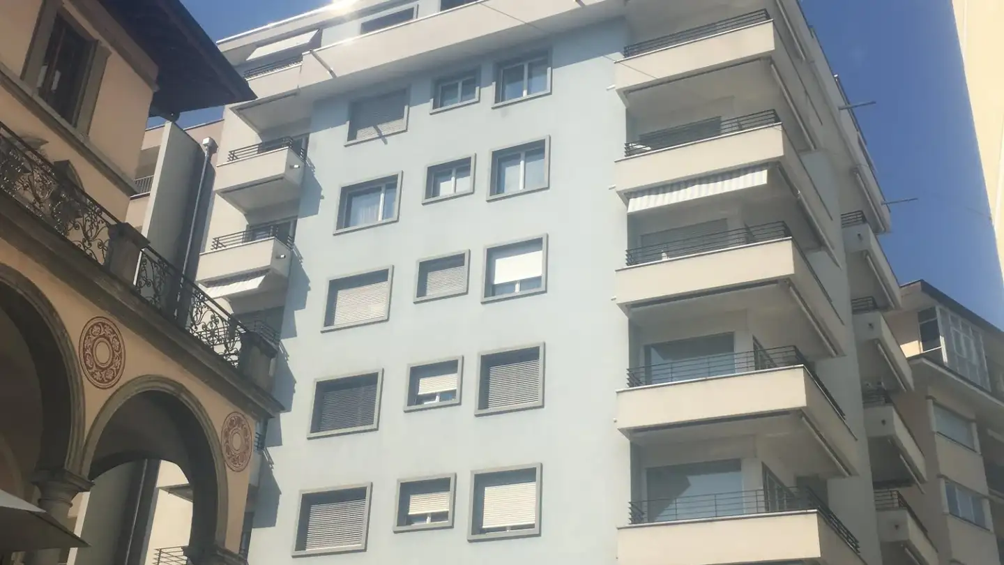 Appartement à louer - Viale Verbano 3a, 6600 Muralto
