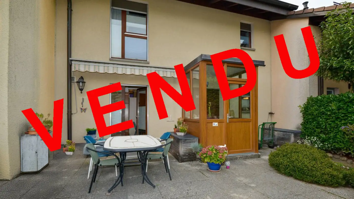 Row house for sale - 1023 Crissier