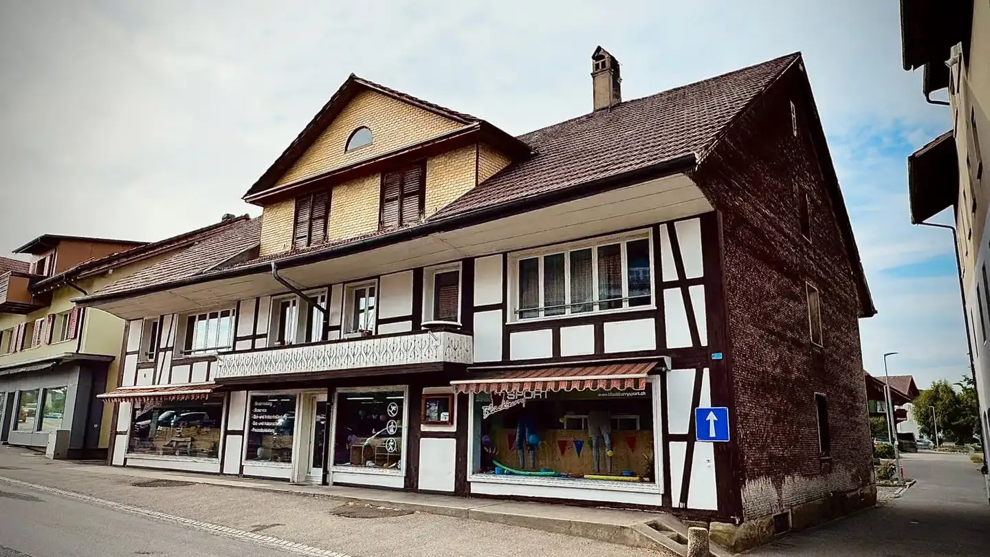 Edificio residenziale in vendita - Freiburgstrasse 4, 3150 Schwarzenburg - Foto 2