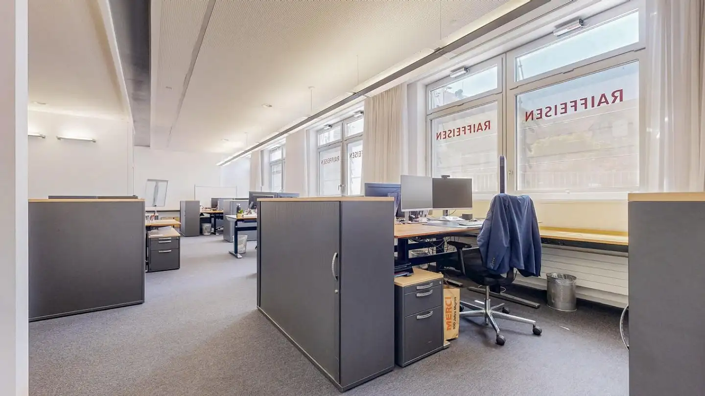 Commercial à louer - Wallisellenstrasse 7a, 8600 Dübendorf - Photo 3