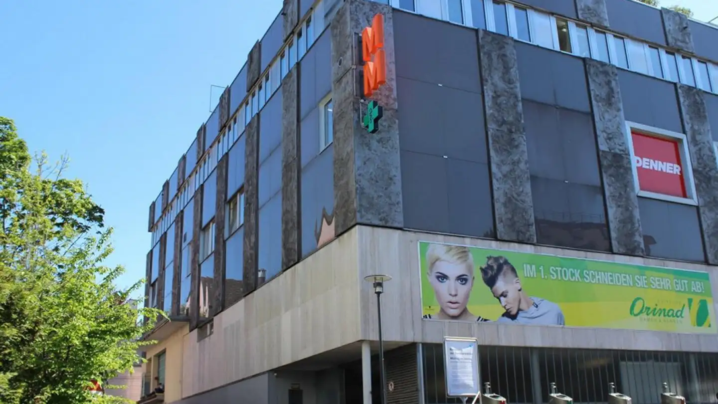 Commercial à louer - Alte Landstrasse 130, 8800 Thalwil