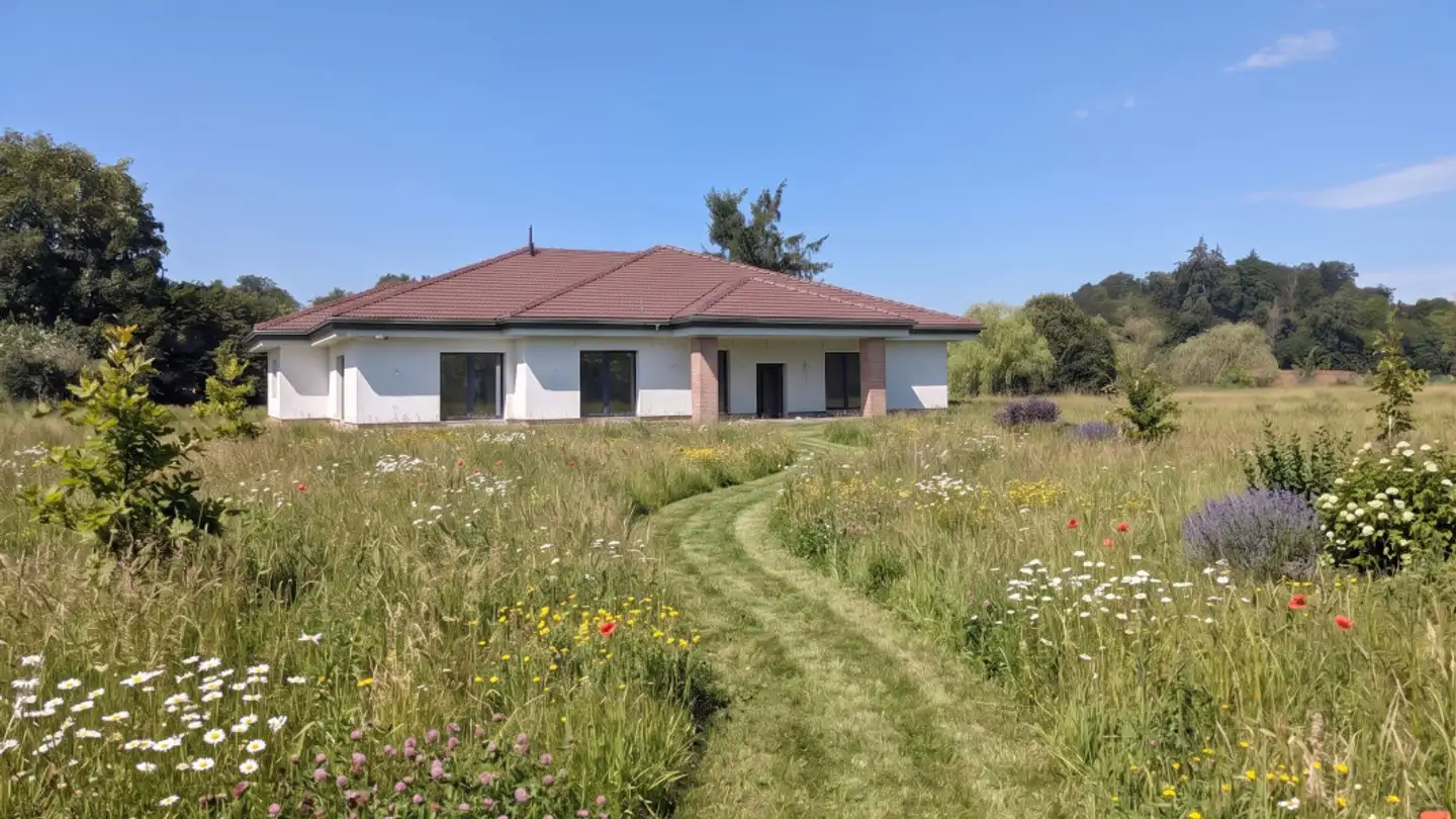 Single house for sale - 2933 Lugnez