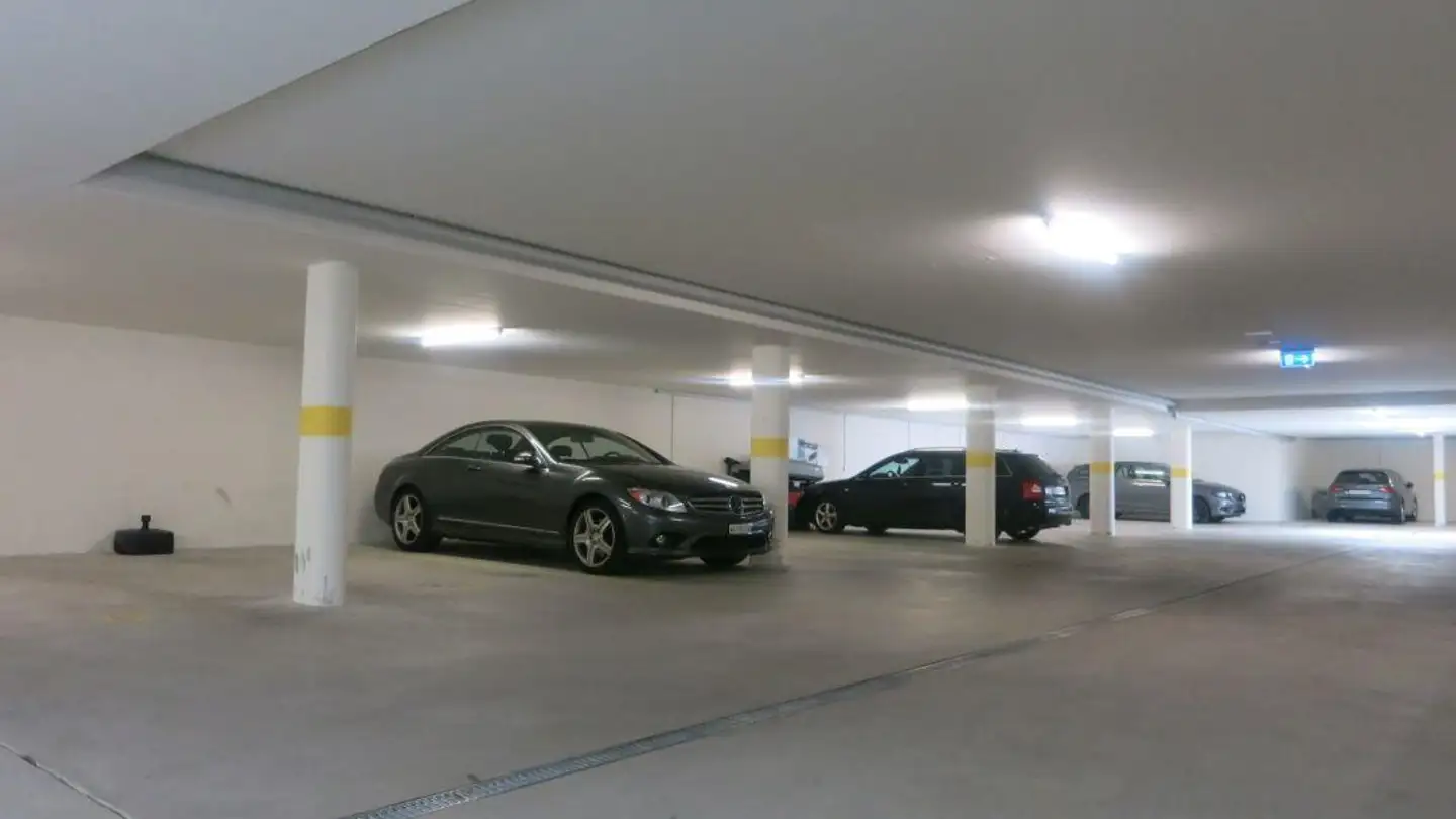 Tiefgaragenstellplatz mieten - Hornimattstrasse 10, 5103 Wildegg - Foto 2