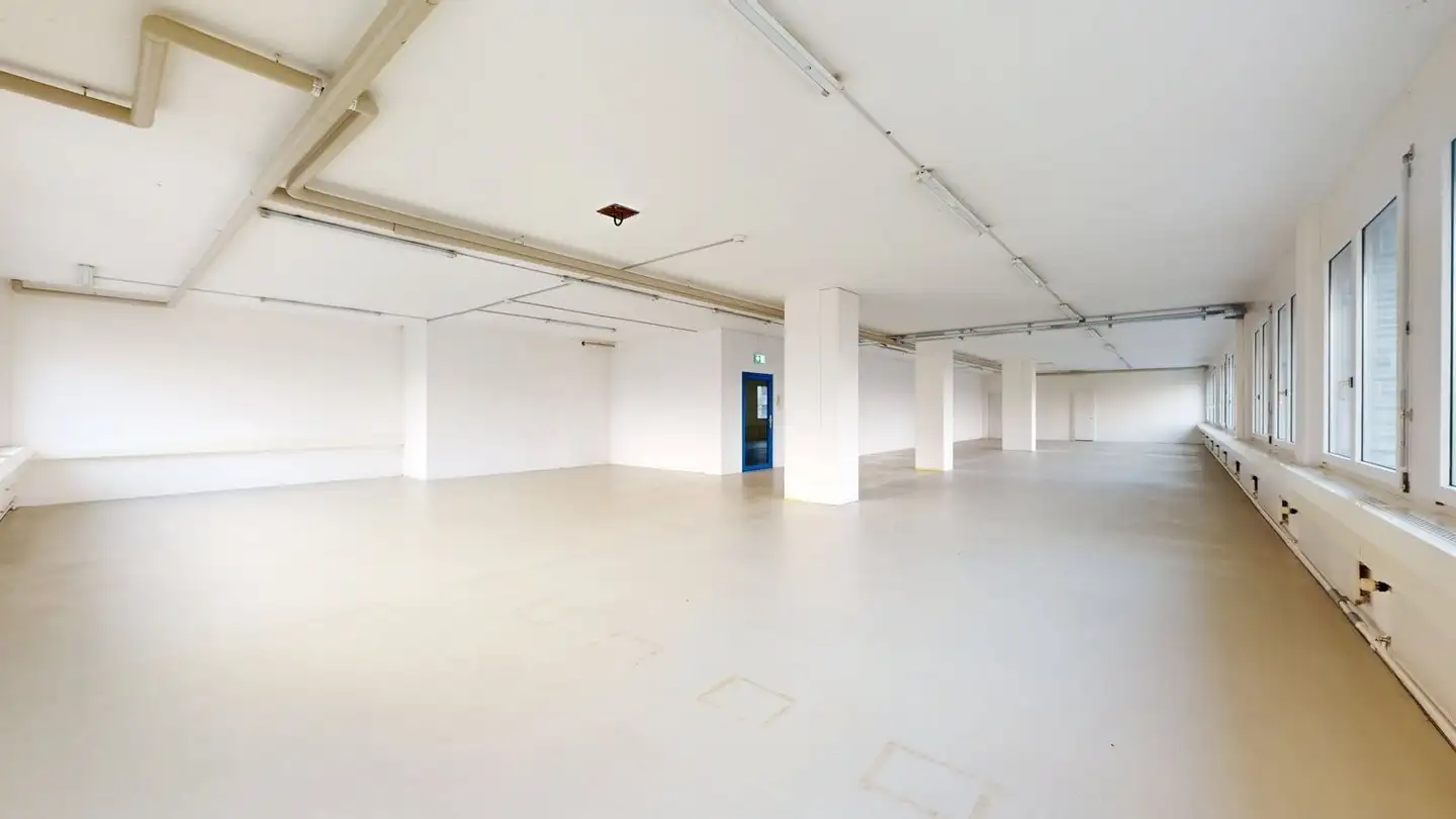 Commercial à louer - Hühnerhubelstrasse 62, 3123 Belp - Photo 2