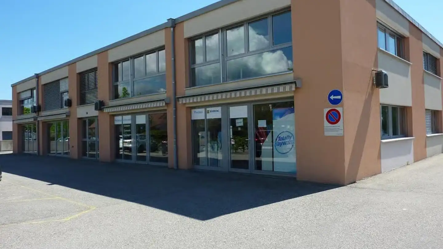 Commerciale in affitto - Rue De Riant-Coteau 9, 1196 Gland
