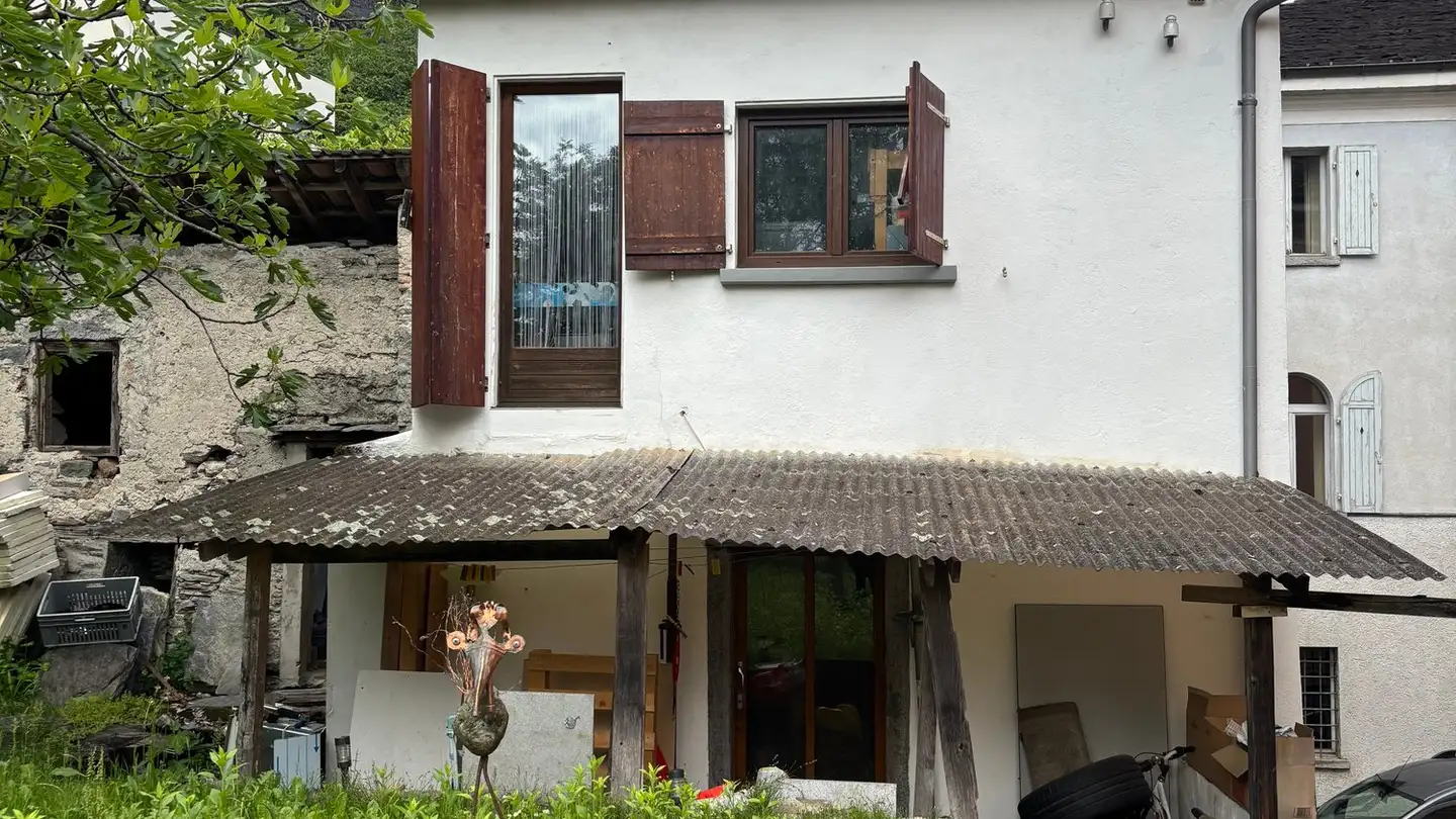 Einfamilienhaus kaufen - Stradón 36, 6558 Lostallo - Foto 2