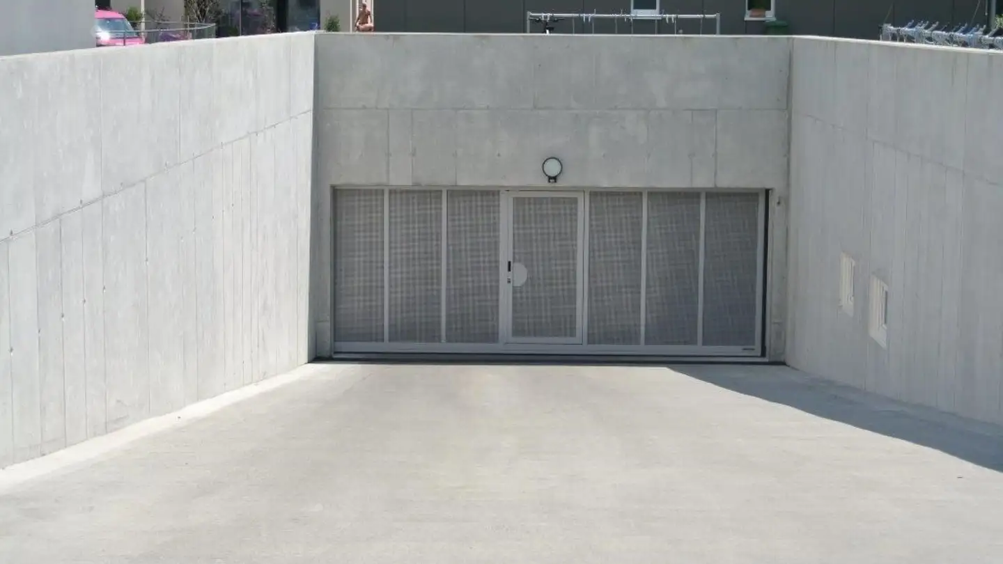 Tiefgaragenstellplatz mieten - Kanalpromenade, 3800 Interlaken
