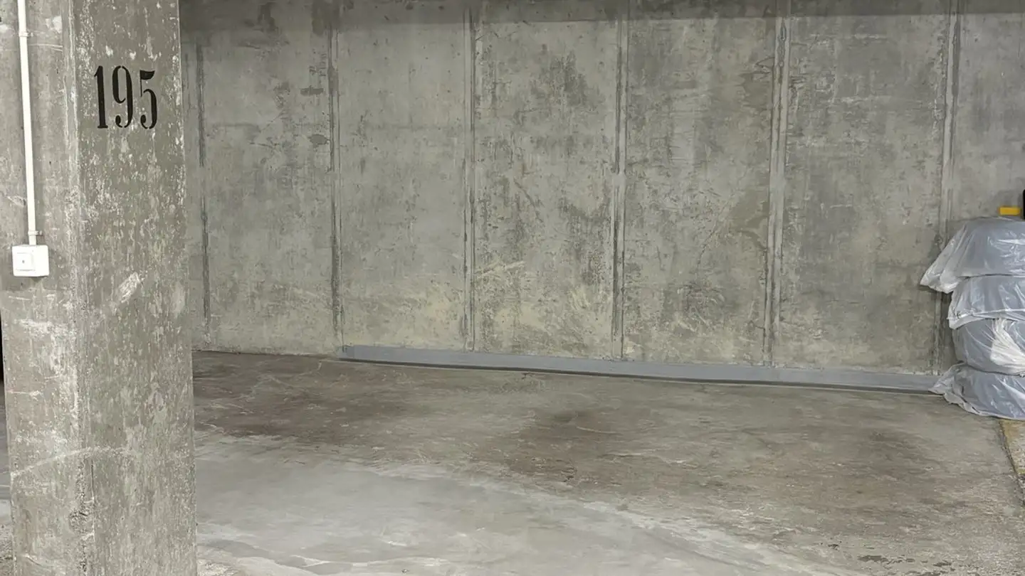 Garage singolo in affitto - Unterdorfstrasse 19, 3072 Ostermundigen