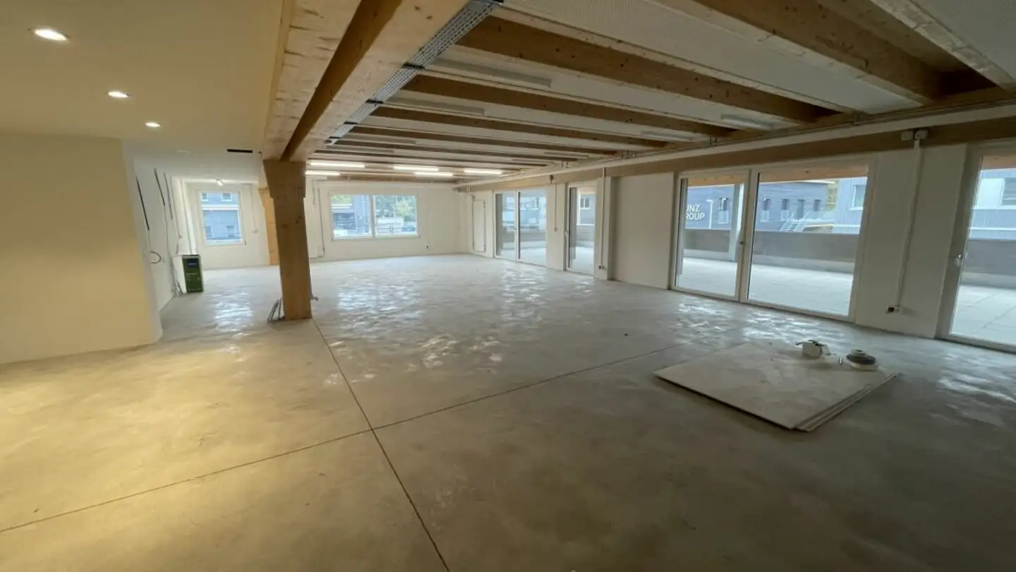 Mixed-use building for rent - Tägerhardring 3, 5436 Würenlos - Photo 2