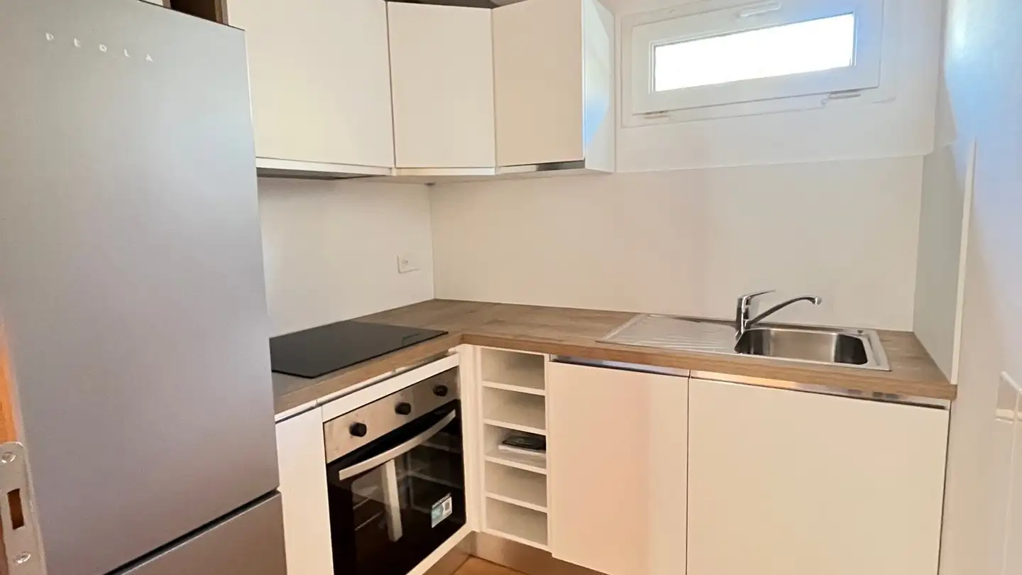 Appartamento in affitto - Via Franco Zorzi, 6900 Paradiso - Foto 2