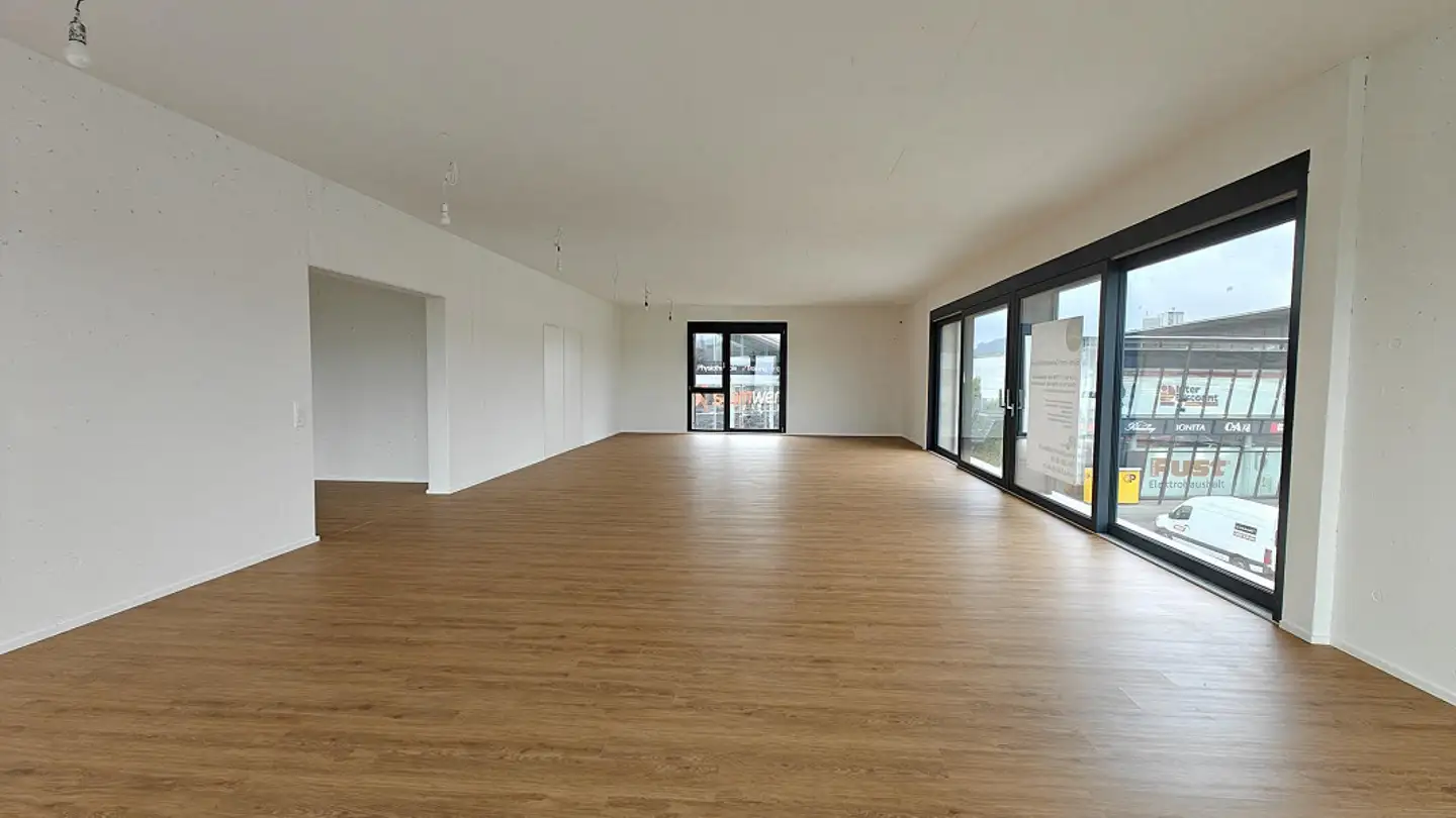 Gewerbe mieten - Wiesenstrasse 2, 5303 Würenlingen - Foto 2