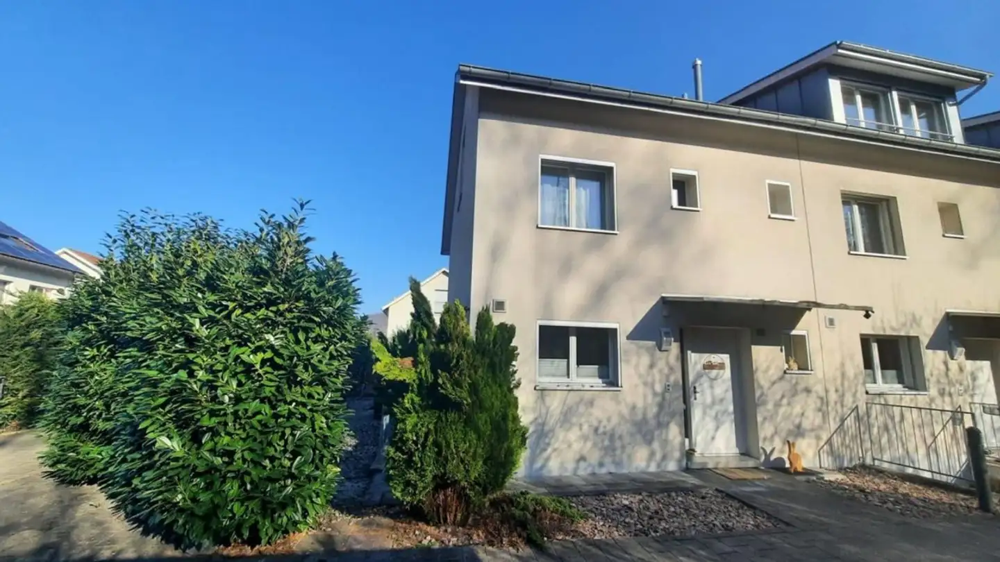 Row house for sale - Im Hauel, 4147 Aesch BL