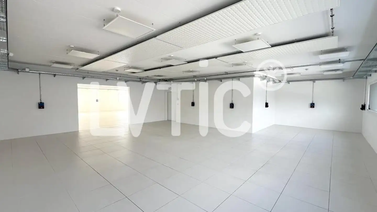 Espace de stockage à louer - Route Du Léman 33, 1907 Saxon - Photo 4