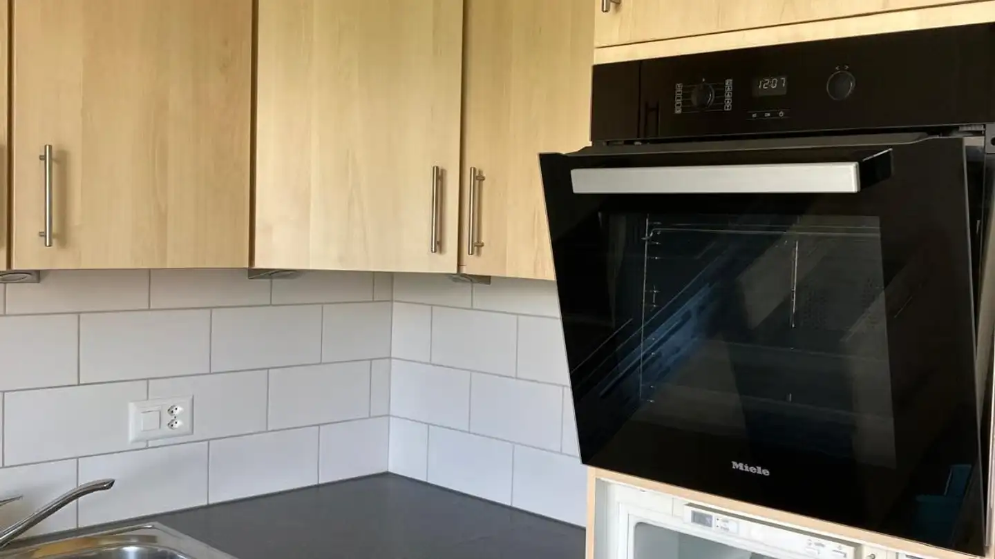 Wohnung mieten - Frenschenbergstrasse 12, 2575 Gerolfingen - Foto 3