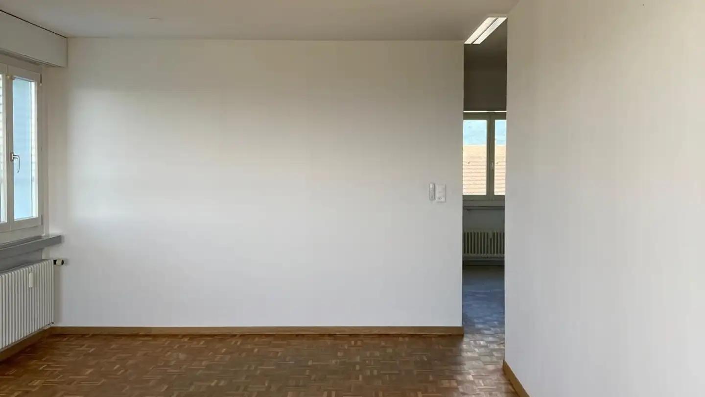 Wohnung mieten - Frenschenbergstrasse 12, 2575 Gerolfingen - Foto 4