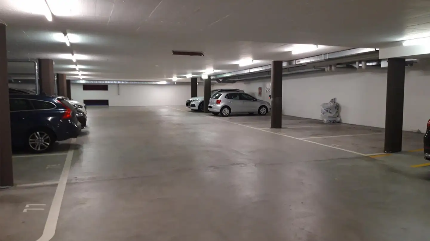 Underground parking space for rent - Katzenbachstrasse, 8492 Wila