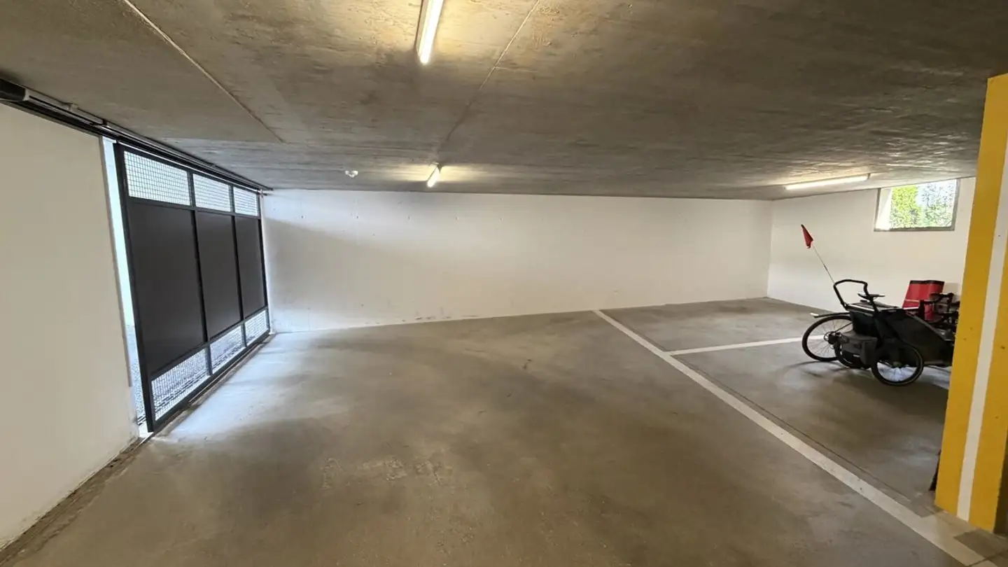 Place de parking extérieure à louer - 1025 St-Sulpice VD