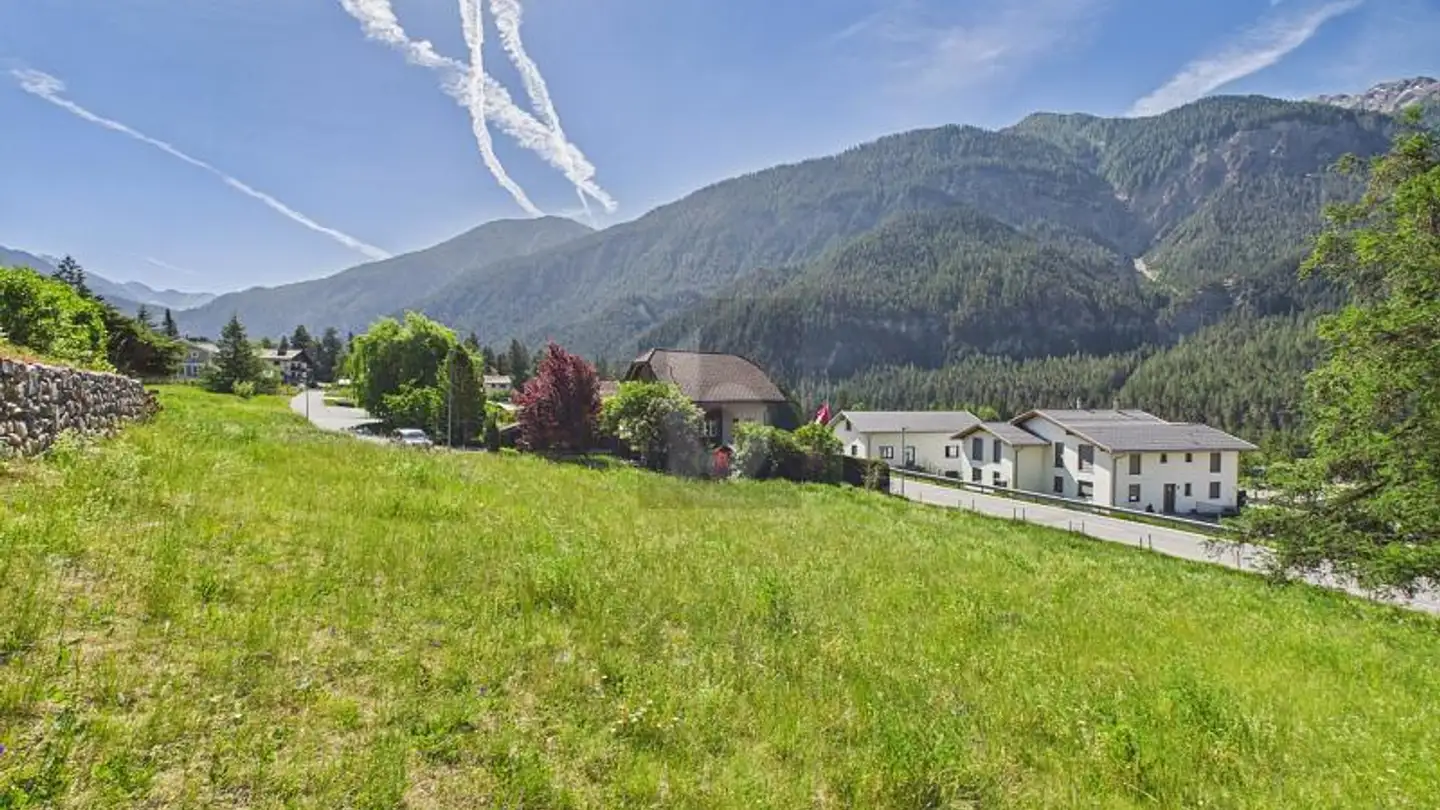 Constructible plot for sale - 7472 Surava