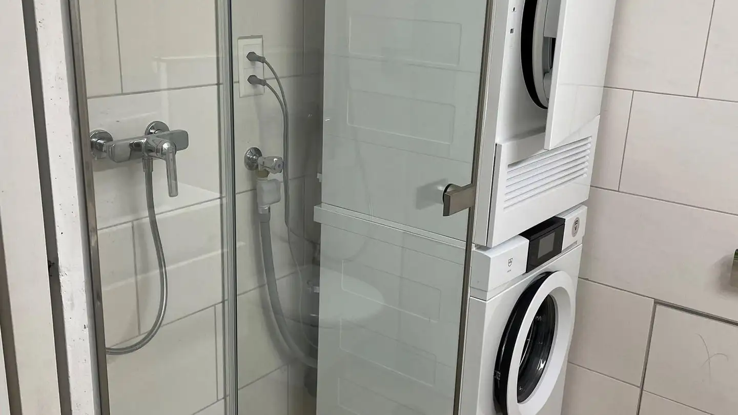 Attic flat for rent - Hardackerstrasse 5, 5301 Siggenthal Station - Photo 4