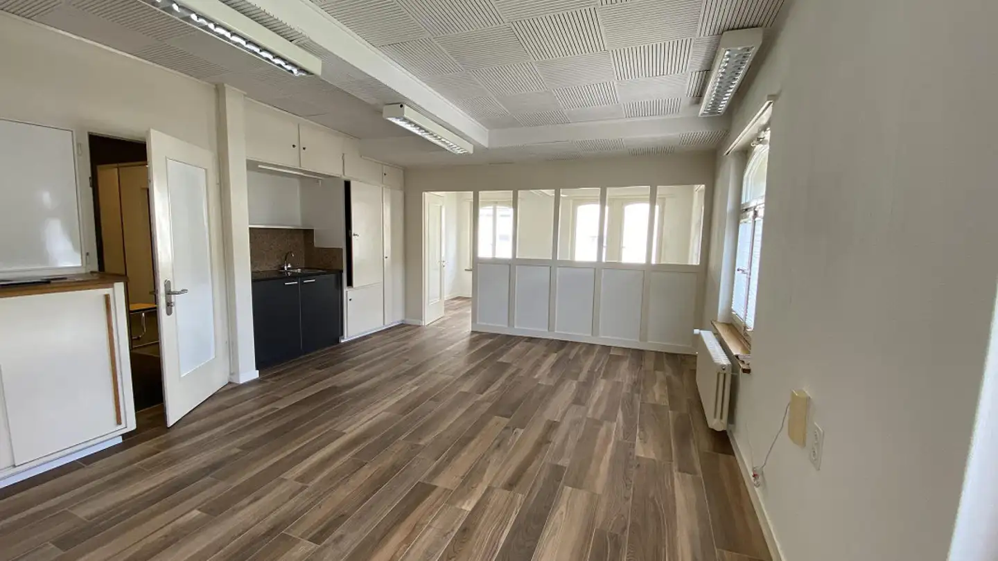 Gewerbe mieten - Ferrachstrasse 30, 8630 Rüti ZH - Foto 2