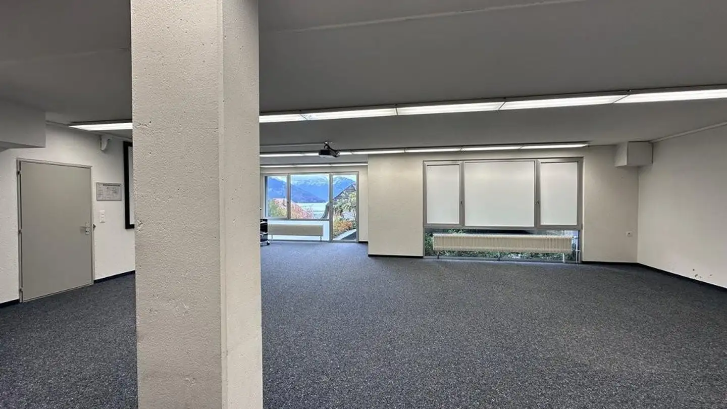 Commercial à louer - Seestrasse 30, 3700 Spiez - Photo 2