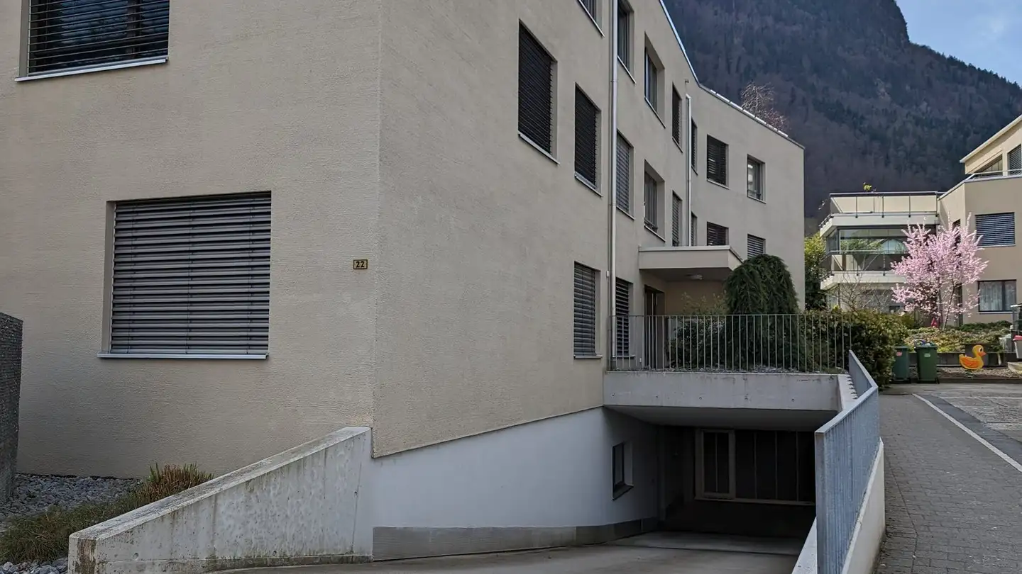 Underground parking space for rent - Hauptstrasse 22, 8867 Niederurnen