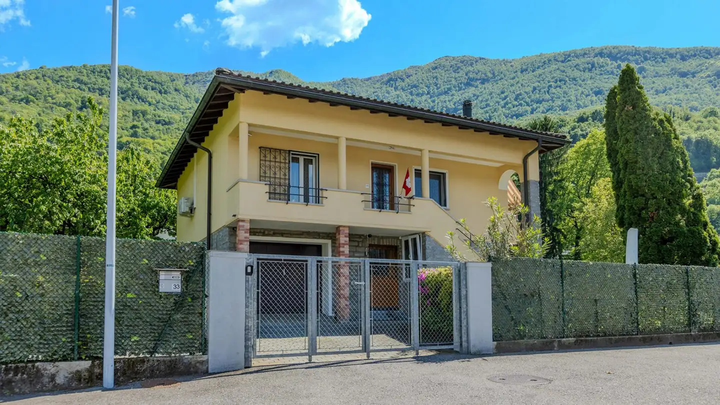 Maison individuelle à vendre - 6593 Cadenazzo