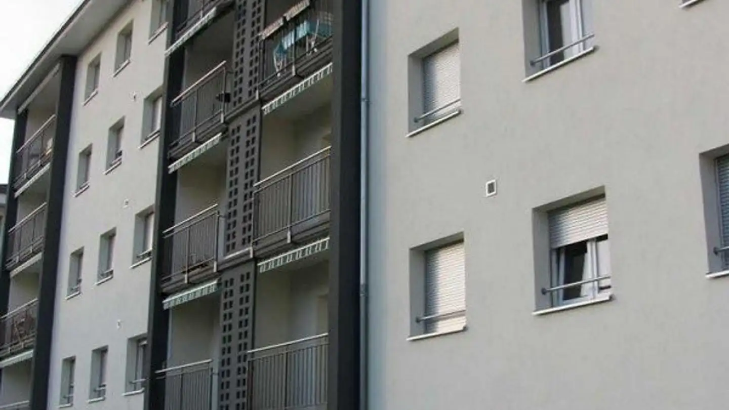 Underground parking space for rent - Avenue Des Brayères 5, 1815 Clarens